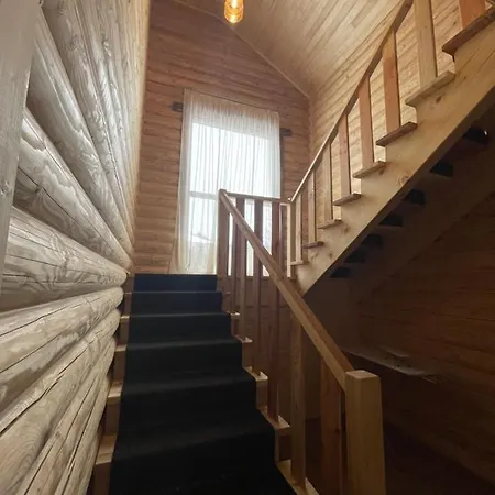 Apartamento карпатська криївка Yasinya