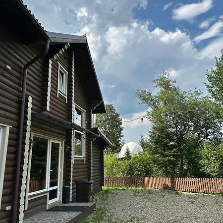 карпатська криївка Apartamento Yasinya